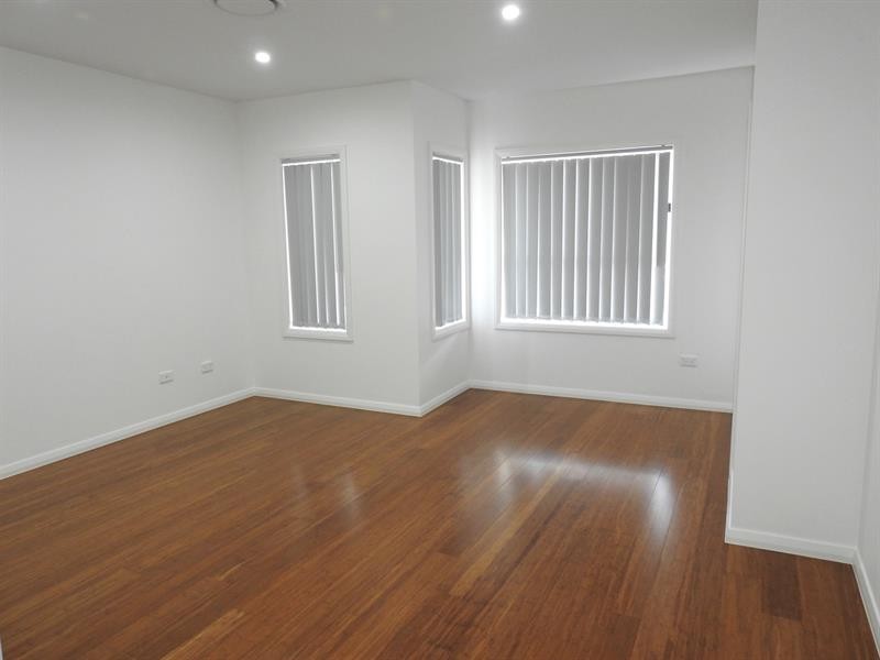 212 Hamilton Rd, Fairfield NSW 2165