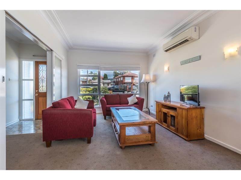 799 The Horsley Dr, Smithfield NSW 2164