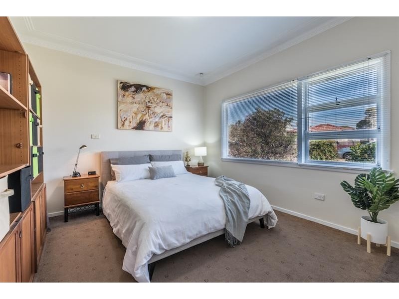 799 The Horsley Dr, Smithfield NSW 2164