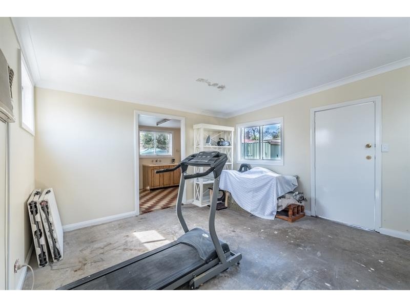 799 The Horsley Dr, Smithfield NSW 2164