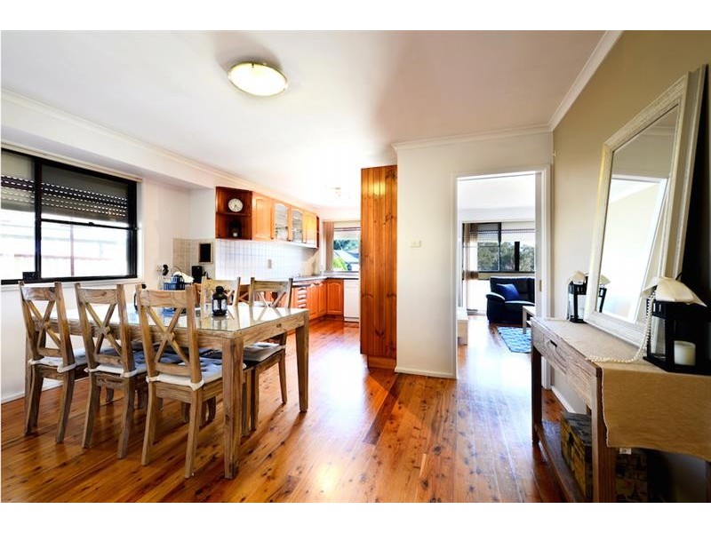 15 Quarry Rd, Bossley Park NSW 2176