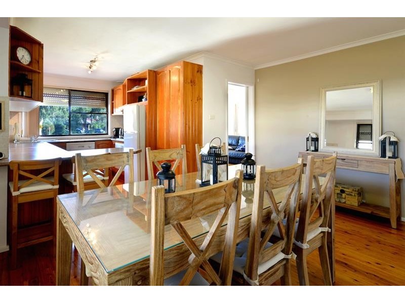 15 Quarry Rd, Bossley Park NSW 2176