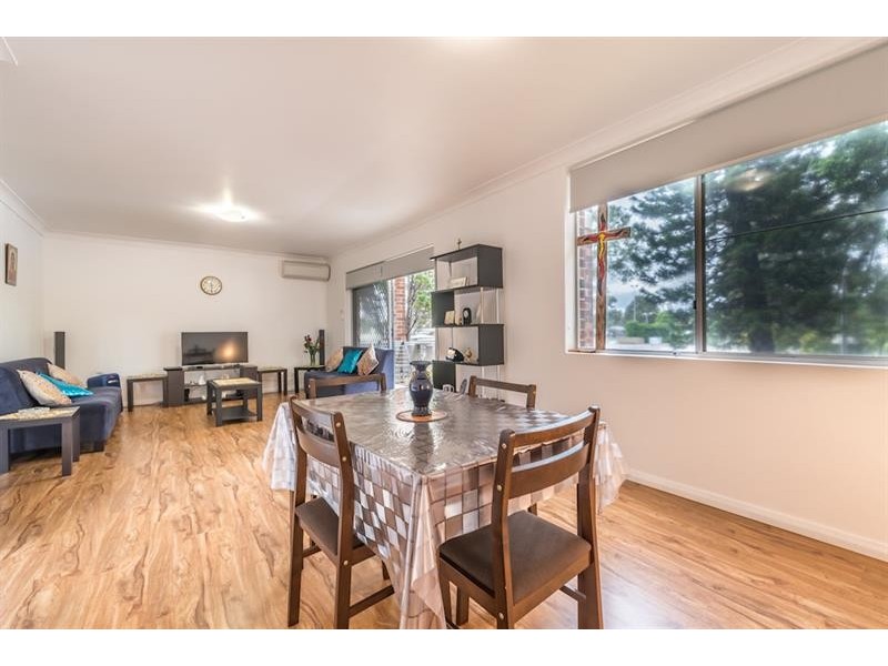 12/8-10 Ulverstone St, Fairfield NSW 2165