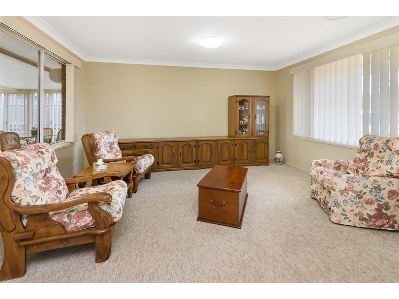 6 Fir Ct, Blue Haven NSW 2262