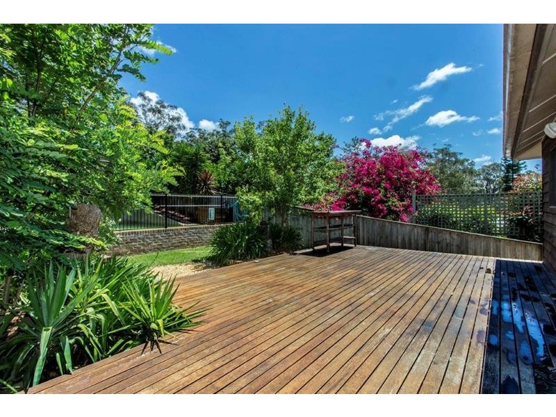 25 Currawong Cres, Bowen Mountain NSW 2753