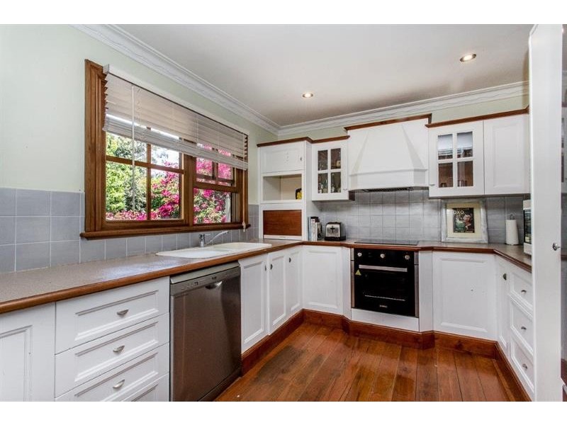 25 Currawong Cres, Bowen Mountain NSW 2753