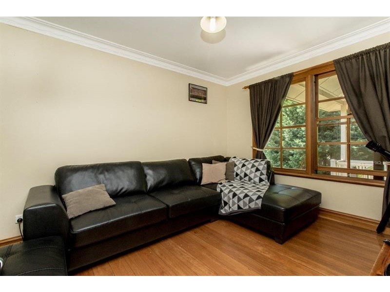 25 Currawong Cres, Bowen Mountain NSW 2753