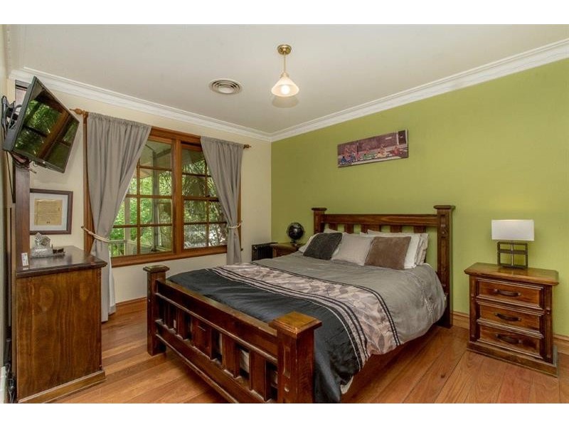 25 Currawong Cres, Bowen Mountain NSW 2753