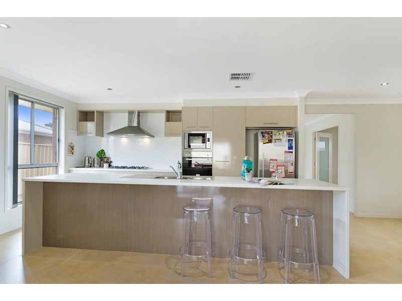 16 Bartlett St, Oran Park NSW 2570