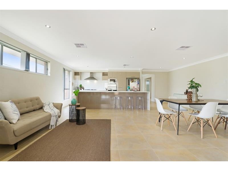 16 Bartlett St, Oran Park NSW 2570