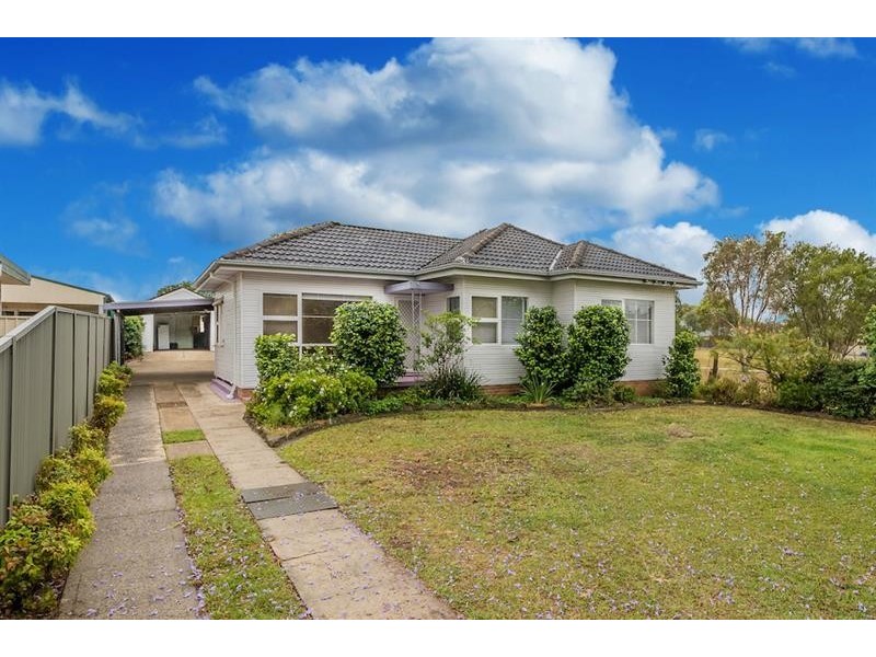 25 Hinkler St, Smithfield NSW 2164