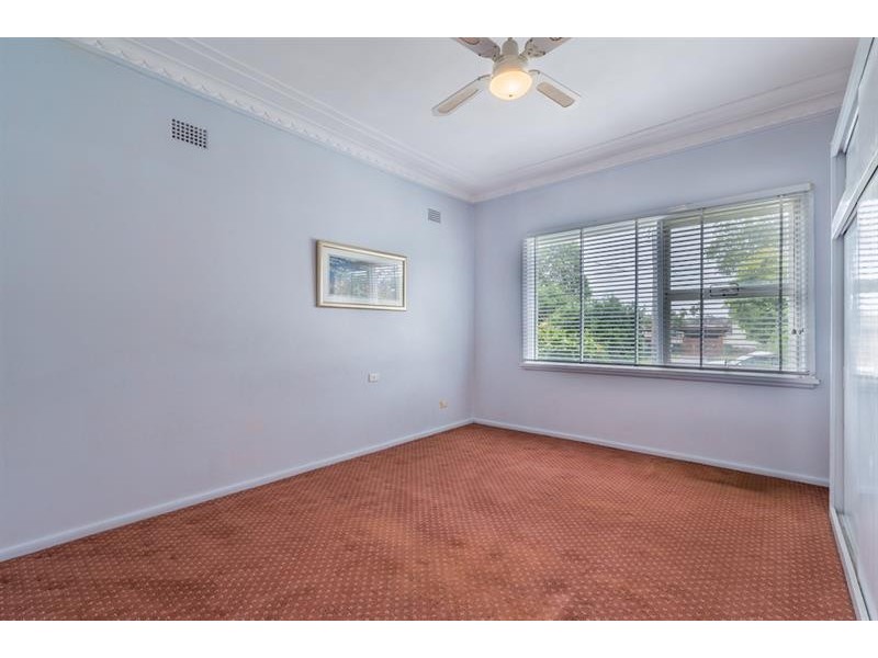 25 Hinkler St, Smithfield NSW 2164