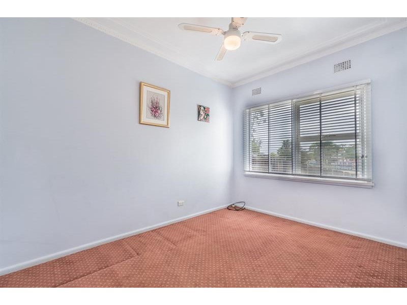 25 Hinkler St, Smithfield NSW 2164