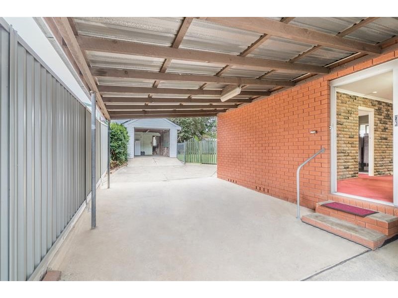 25 Hinkler St, Smithfield NSW 2164