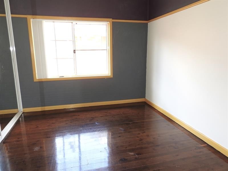 8 Faulds Rd, Guildford West NSW 2161