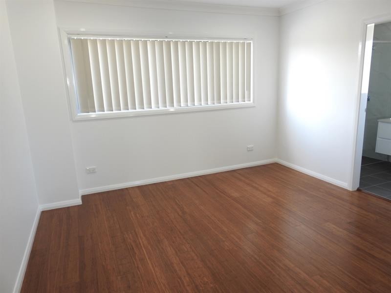 58 Lombard St, Fairfield West NSW 2165