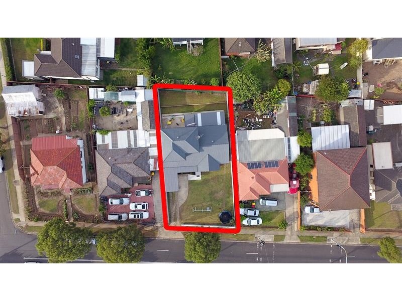 310 Hamilton St, Fairfield West NSW 2165