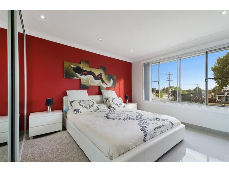 310 Hamilton St, Fairfield West NSW 2165