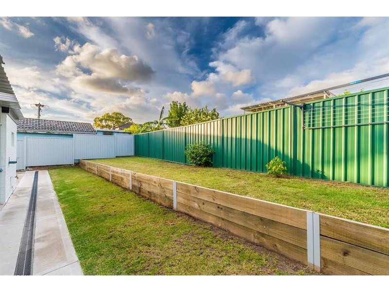 310 Hamilton St, Fairfield West NSW 2165