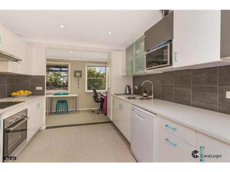 18 WEST KAHALA Ave, Budgewoi NSW 2262