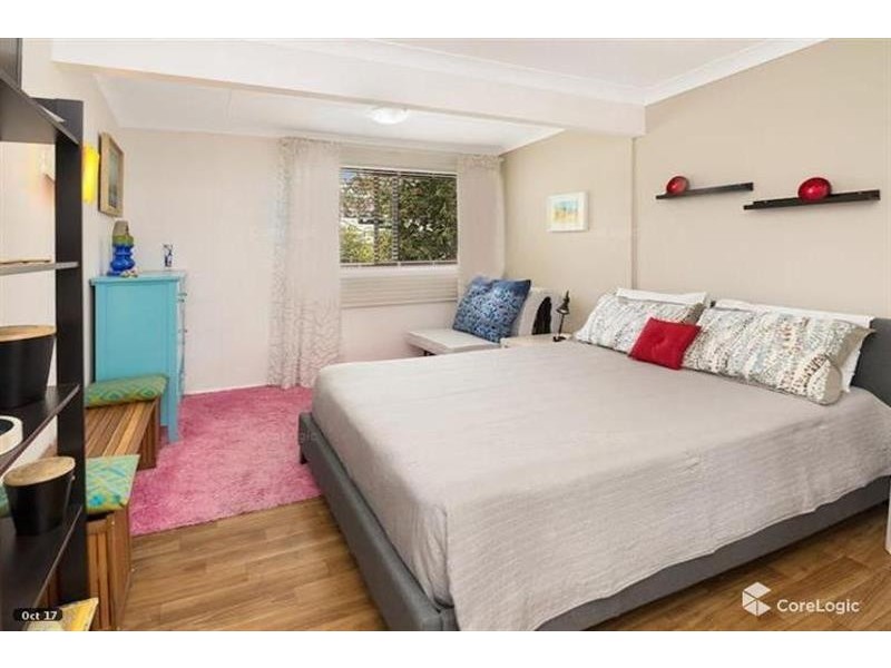 18 WEST KAHALA Ave, Budgewoi NSW 2262