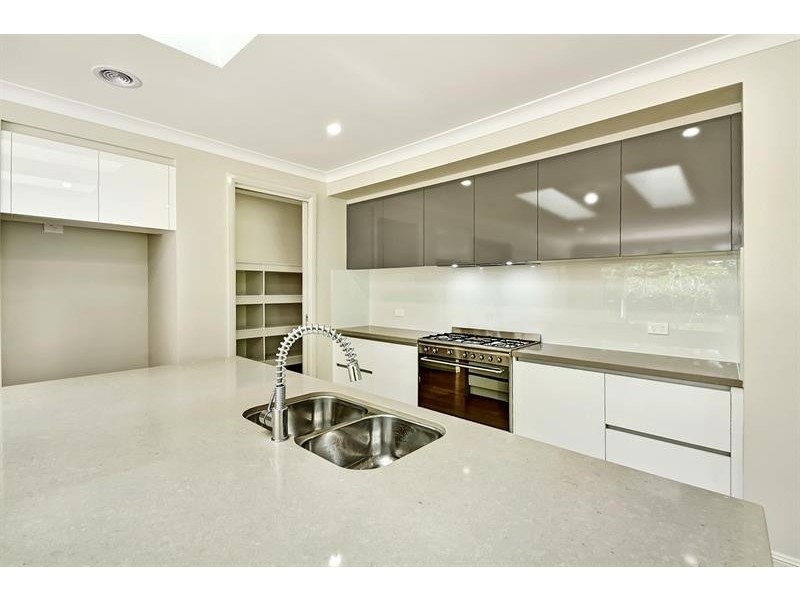 12 Denham Cl, Moss Vale NSW 2577