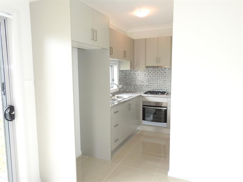 5 Dryden Pl, Wetherill Park NSW 2164