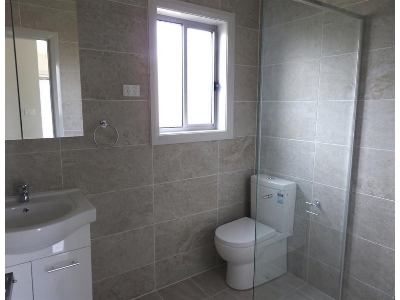 5 Dryden Pl, Wetherill Park NSW 2164