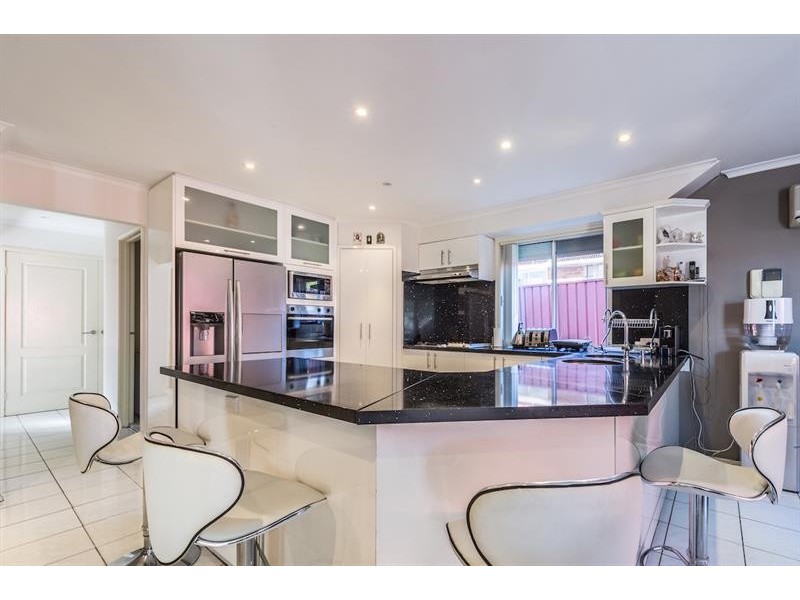 1 Corella Rd, Green Valley NSW 2168