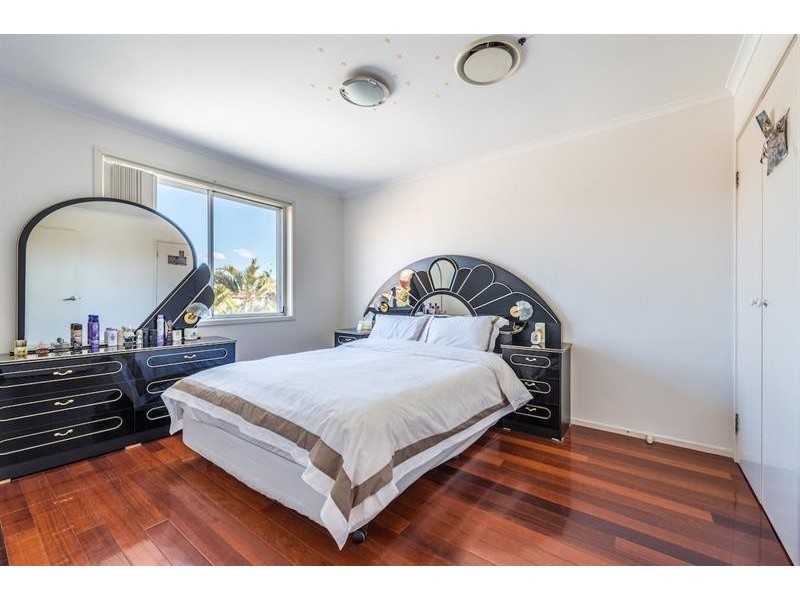 1 Corella Rd, Green Valley NSW 2168