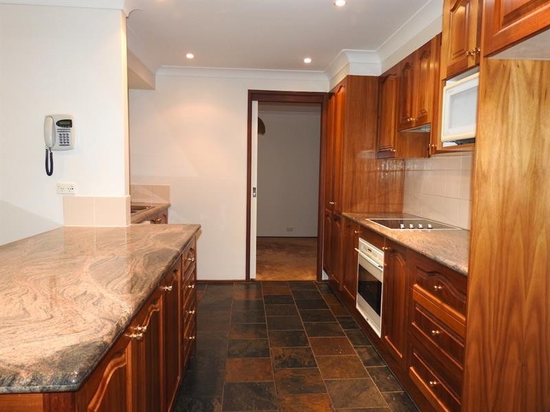 11 Calaria  Close, Edensor Park NSW 2176