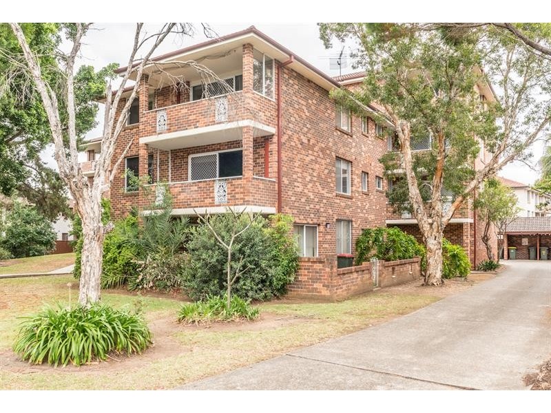 10/8-10 Ulverstone St, Fairfield NSW 2165