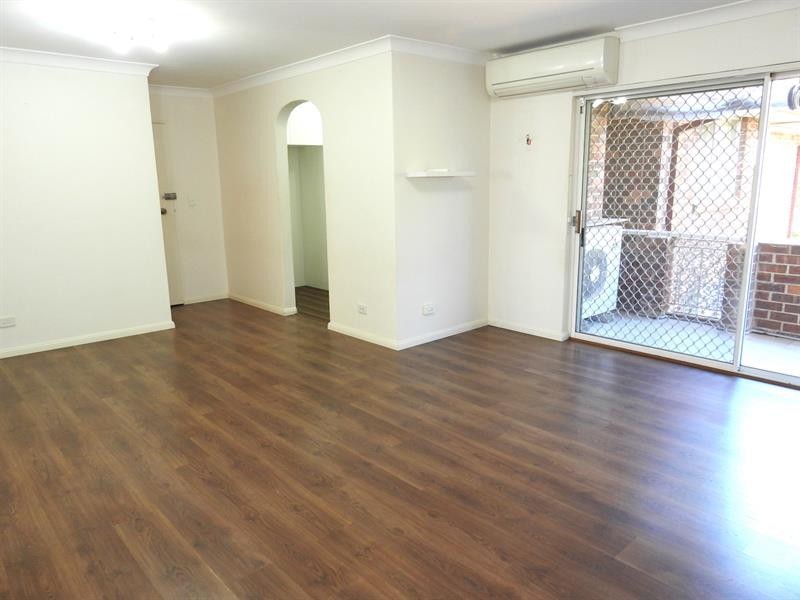 10/8-10 Ulverstone St, Fairfield NSW 2165