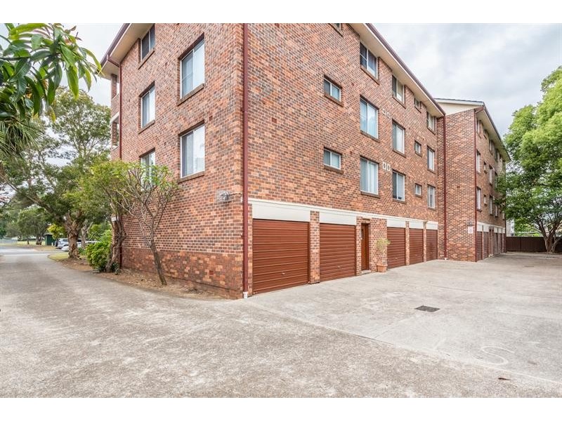 10/8-10 Ulverstone St, Fairfield NSW 2165