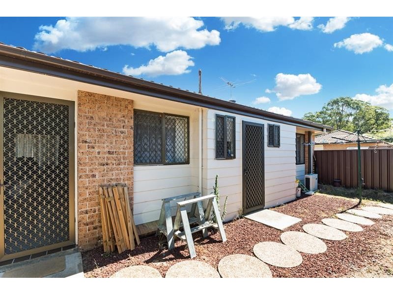 14/26 Turquoise Cres, Bossley Park NSW 2176