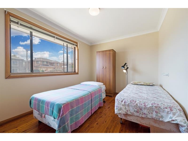 25 Hubert St, Fairfield NSW 2165