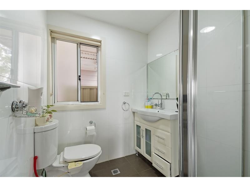 21 Atherton St, Fairfield West NSW 2165