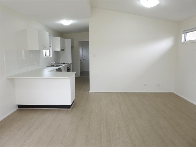 92 Restwell Rd, Bossley Park NSW 2176