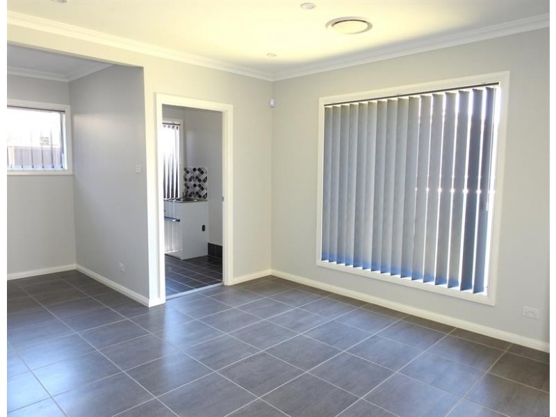 73 Commissioners Dr, Denham Court NSW 2565