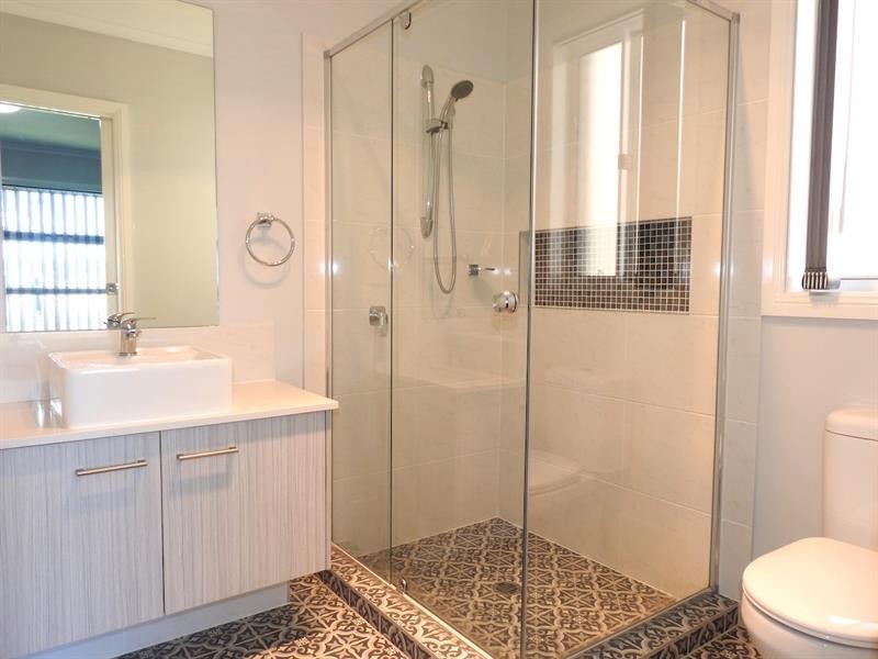 73 Commissioners Dr, Denham Court NSW 2565