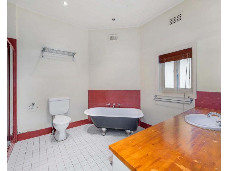 13 Canberra Avenue, St Leonards NSW 2065