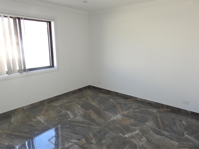 62 Tallowood Cres, Bossley Park NSW 2176