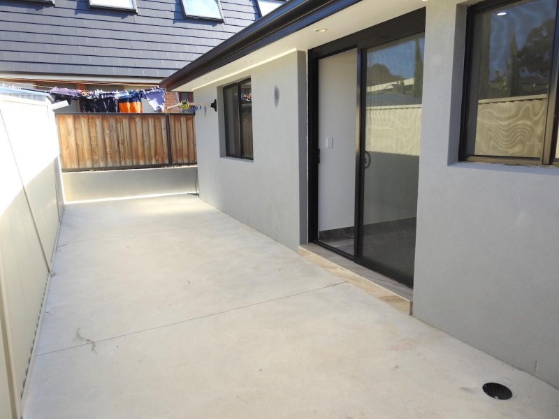 62 Tallowood Cres, Bossley Park NSW 2176