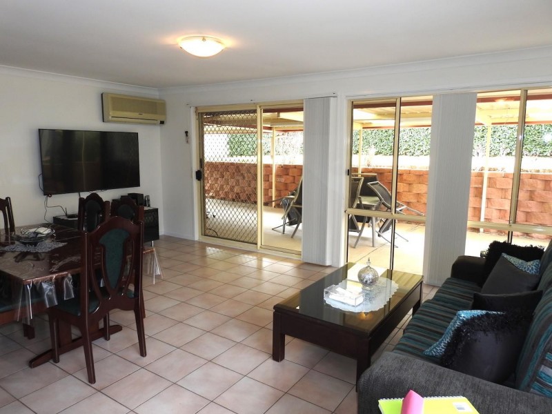 73 Swan Rd, Edensor Park NSW 2176