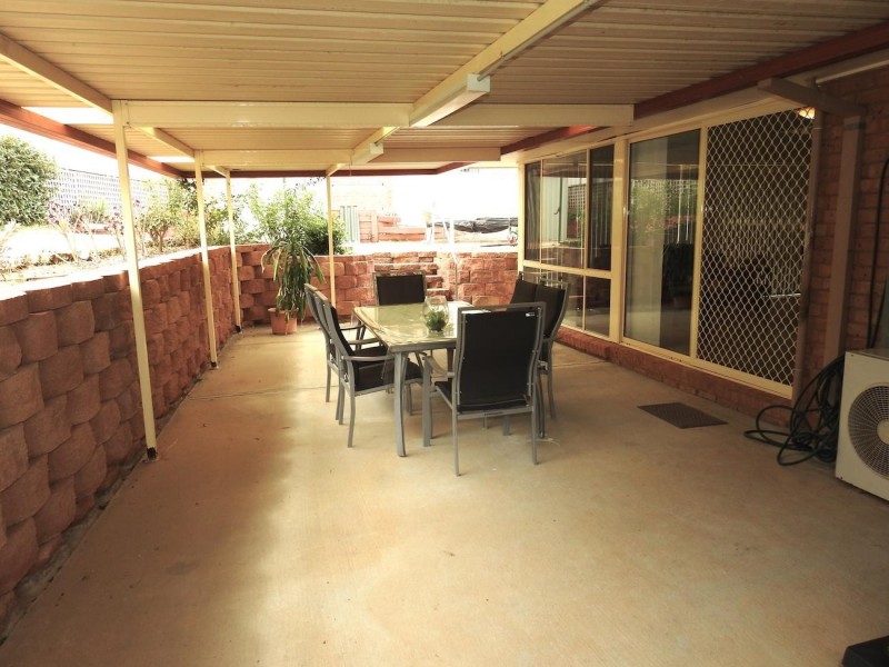 73 Swan Rd, Edensor Park NSW 2176