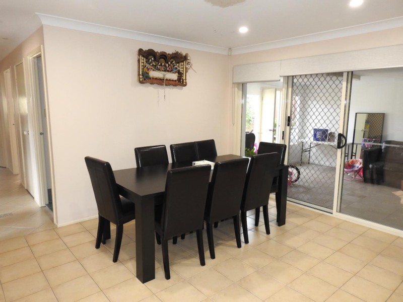 11 Goodooga Cl, Hinchinbrook NSW 2168