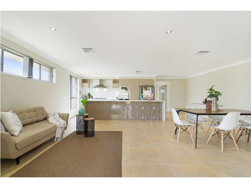 16 Bartlett St, Oran Park NSW 2570