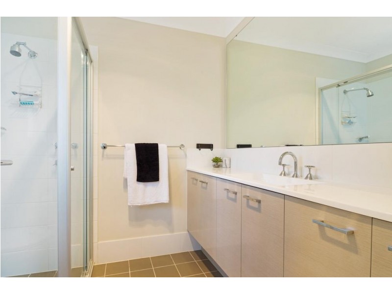 16 Bartlett St, Oran Park NSW 2570