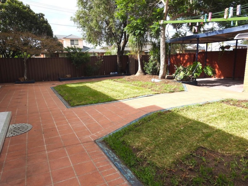 121 Kootingal St, Greystanes NSW 2145