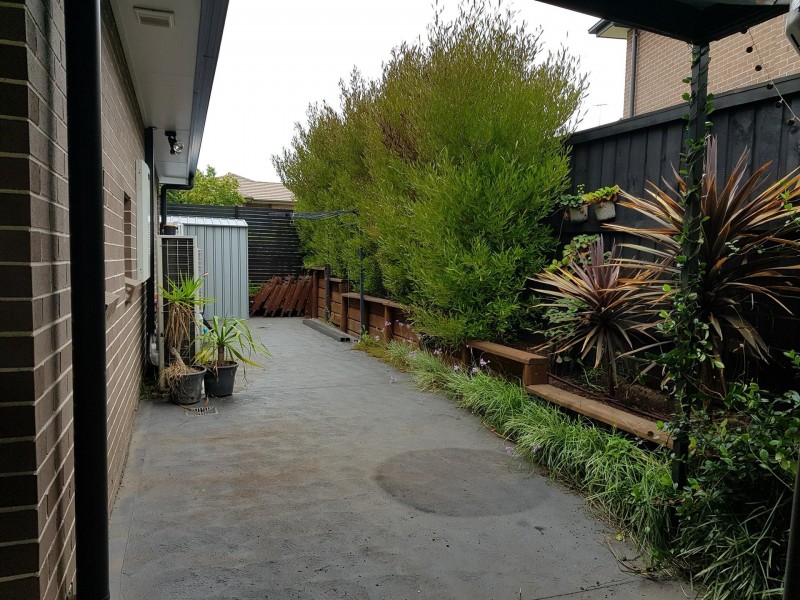 5 Macedon Street, Minto NSW 2566